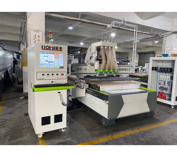 Máy Cắt CNC 4 Đầu Homi