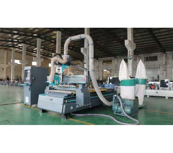 Máy Cắt CNC 1 Đầu Thay Dao Tự Động