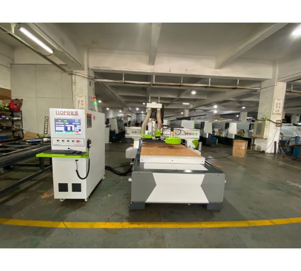 Máy Cắt CNC 4 Đầu Homi